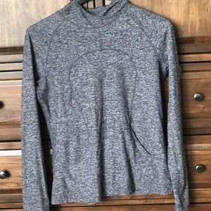 LULULEMON RUNNING HOODIE. SZ.12. Grey heather.